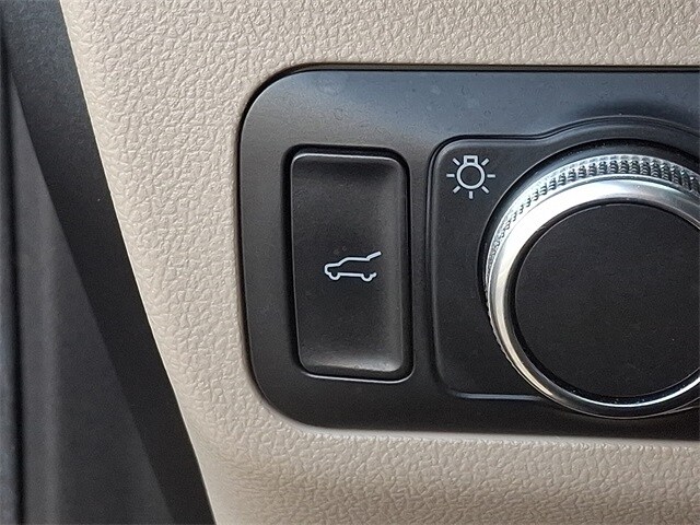 Thumbnail: 2022 Ford Escape - 25