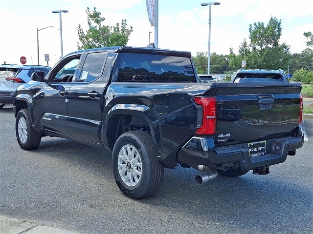 Thumbnail: 2025 Toyota Tacoma - 6