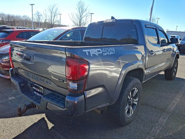 Thumbnail: 2018 Toyota Tacoma - 7