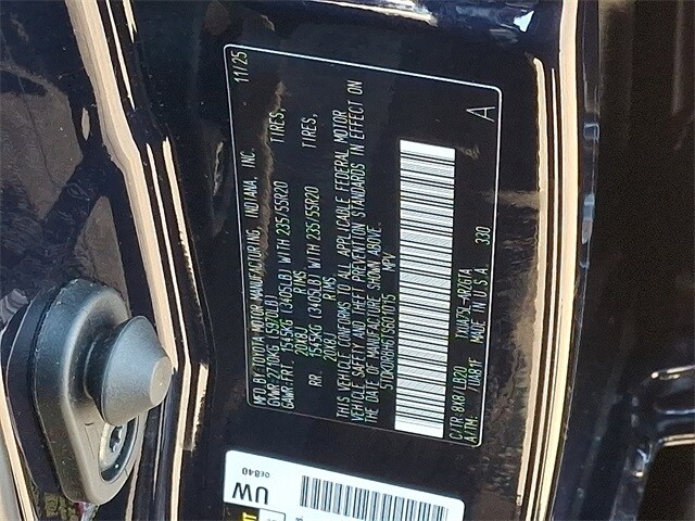 Thumbnail: 2026 Toyota Highlander - 33