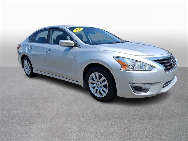 Thumbnail: 2014 Nissan Altima - 3