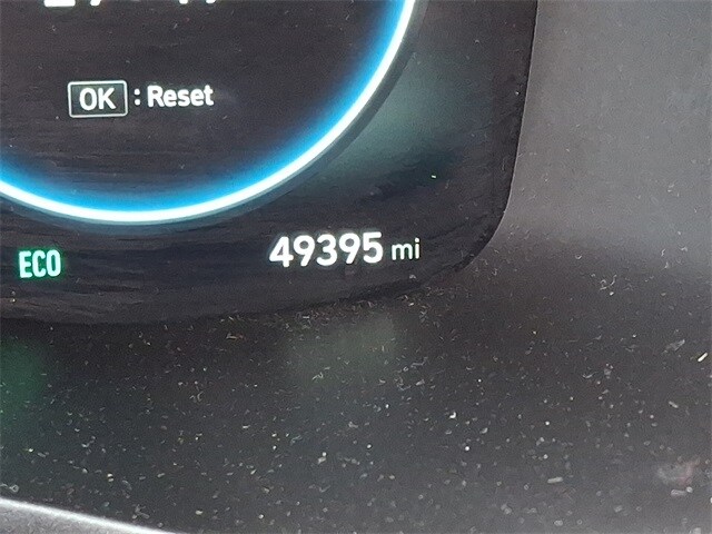 Thumbnail: 2023 Hyundai Santa Fe - 20