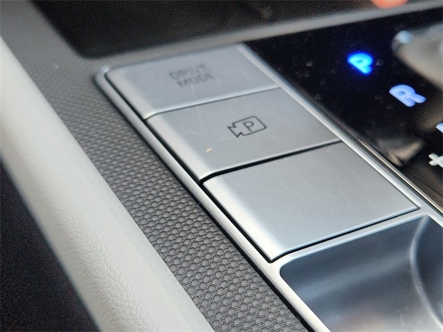 Thumbnail: 2025 Hyundai Elantra - 26