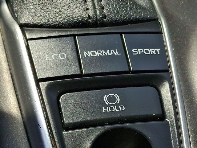 Thumbnail: 2023 Toyota Camry - 22