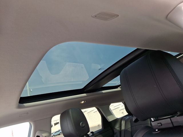 Thumbnail: 2020 Land Rover Range Rover Evoque - 14