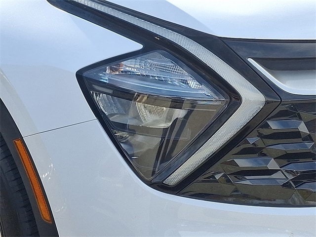 Thumbnail: 2023 Kia Sportage - 4