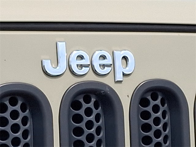 Thumbnail: 2017 Jeep Wrangler - 4