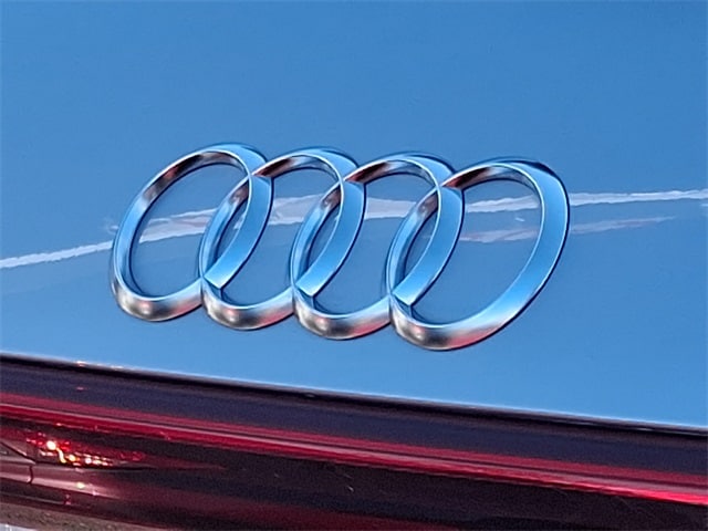 Thumbnail: 2022 Audi e-tron - 34