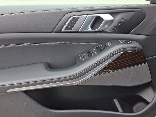 Thumbnail: 2026 BMW X5 - 12