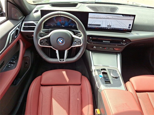 Thumbnail: 2025 BMW i4 - 11