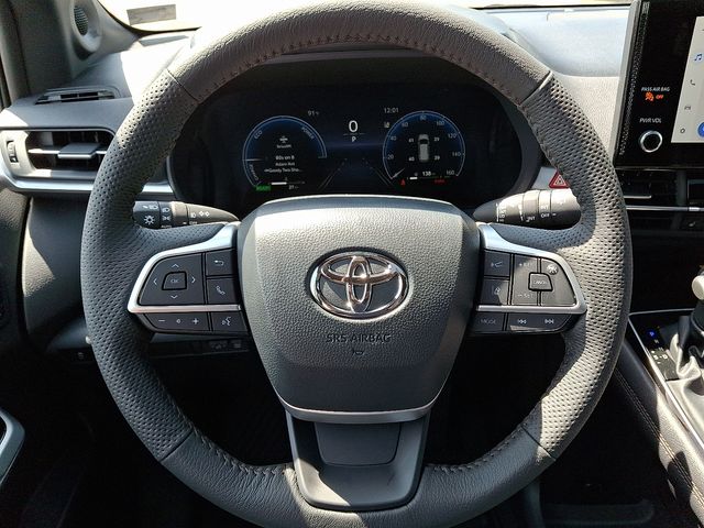 Thumbnail: 2026 Toyota Sienna - 17