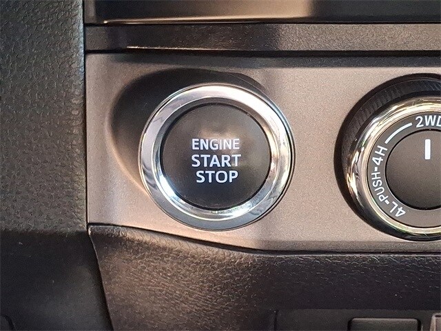 Thumbnail: 2022 Toyota Tacoma - 22