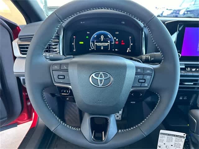 2025 Toyota Camry SE 17