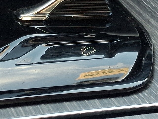 Thumbnail: 2024 Jeep Wagoneer - 28