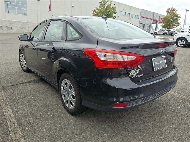 Thumbnail: 2012 Ford Focus - 9