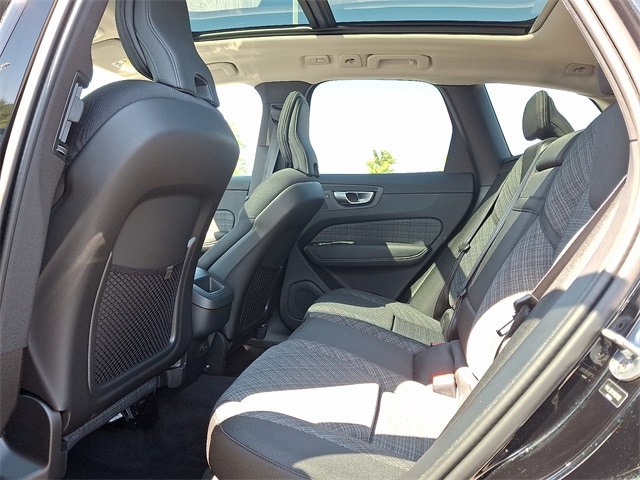 Thumbnail: 2024 Volvo XC60 - 9