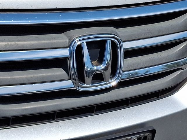 Thumbnail: 2012 Honda Odyssey - 9