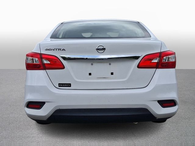 Thumbnail: 2016 Nissan Sentra - 5