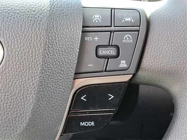 Thumbnail: 2025 Toyota Camry - 18