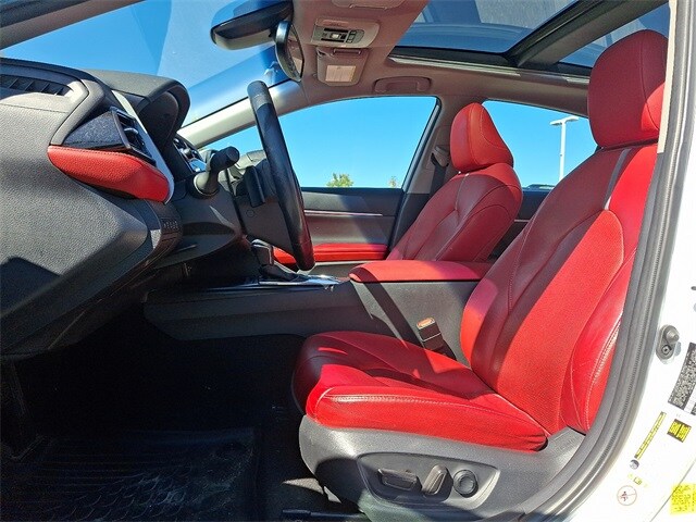 Thumbnail: 2019 Toyota Camry - 13