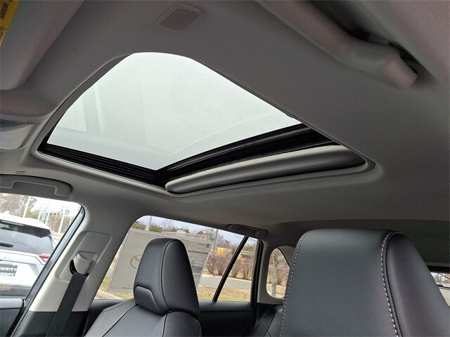 Thumbnail: 2025 Toyota RAV4 - 12