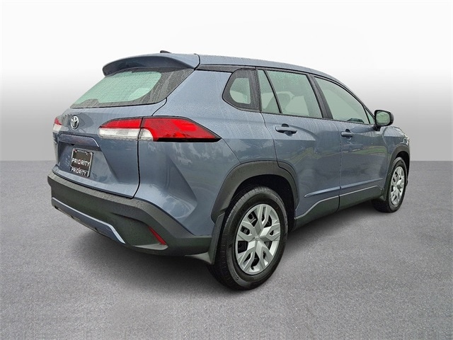 Thumbnail: 2023 Toyota Corolla Cross - 4