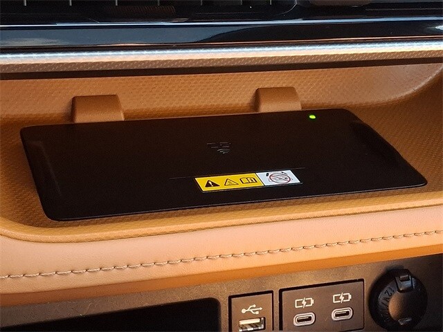 Thumbnail: 2024 Toyota Highlander - 27