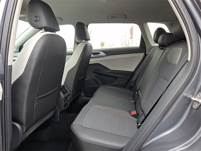 Thumbnail: 2025 Volkswagen Taos - 10