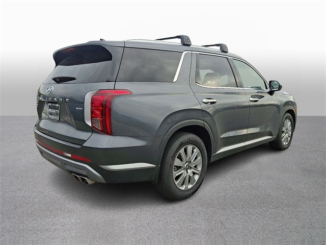 Thumbnail: 2023 Hyundai Palisade - 4