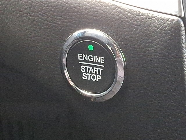 Thumbnail: 2022 Ford Edge - 16