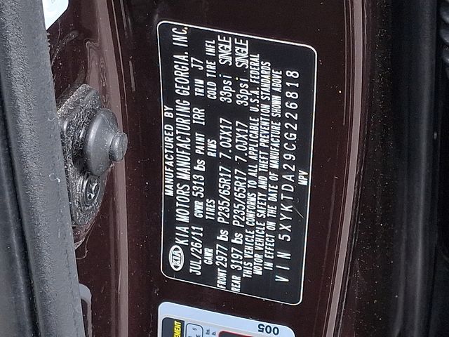 Thumbnail: 2012 Kia Sorento - 27