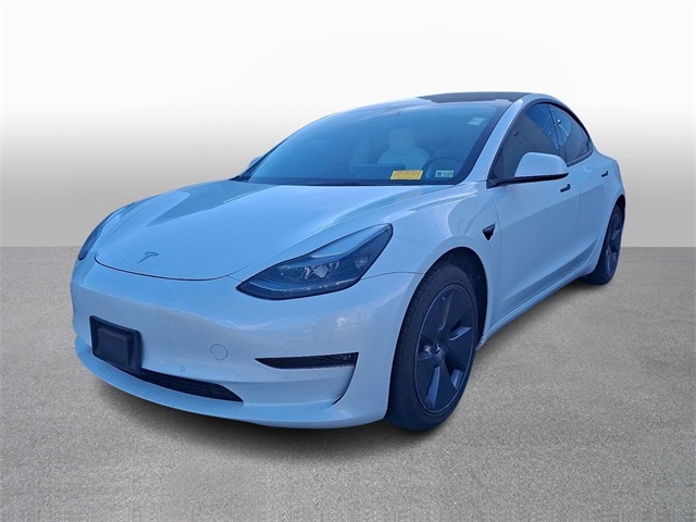 Thumbnail: 2022 Tesla Model 3 - 1