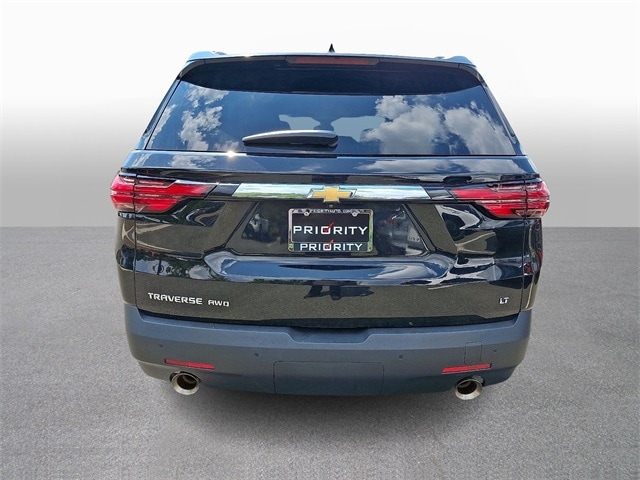 Thumbnail: 2023 Chevrolet Traverse - 5