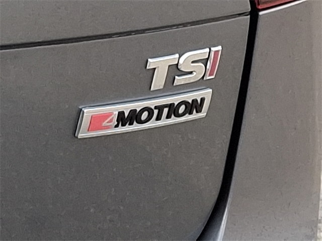 Thumbnail: 2018 Volkswagen Tiguan - 30