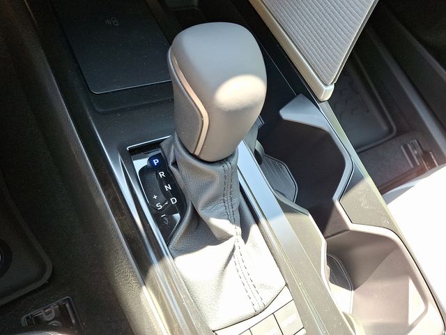 Thumbnail: 2026 Toyota Camry - 12