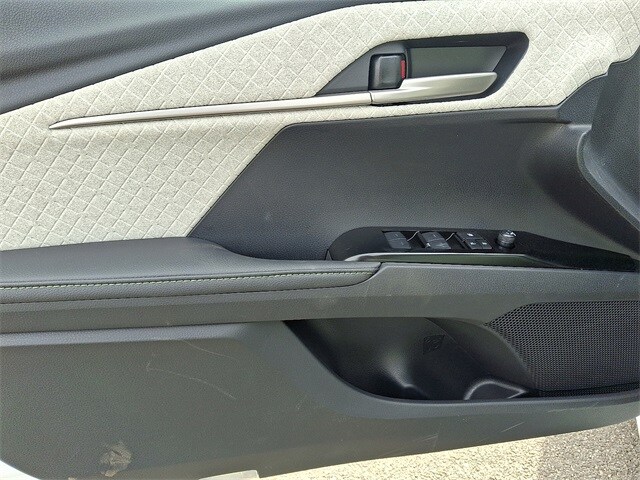 Thumbnail: 2026 Toyota Camry - 11