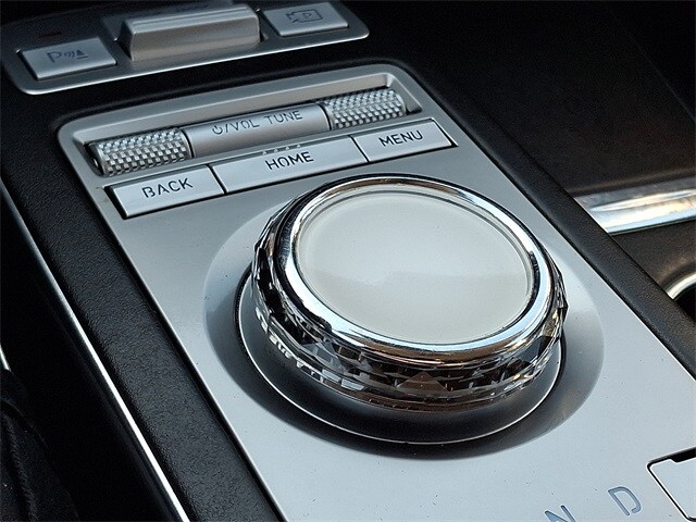 Thumbnail: 2025 Genesis GV70 - 20