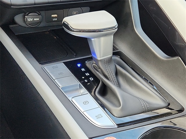 Thumbnail: 2025 Hyundai Elantra - 16