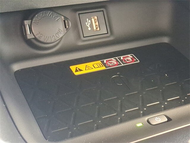 Thumbnail: 2025 Toyota RAV4 - 21