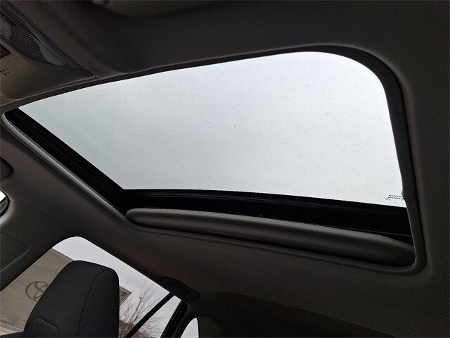 Thumbnail: 2025 Toyota RAV4 - 12