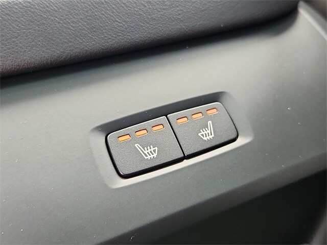 Thumbnail: 2024 Volvo XC60 - 8