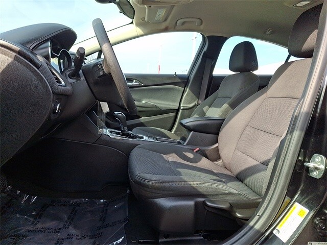 Thumbnail: 2016 Chevrolet Cruze - 13