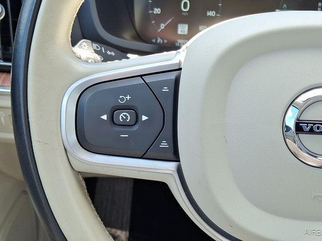 Thumbnail: 2022 Volvo S60 - 22