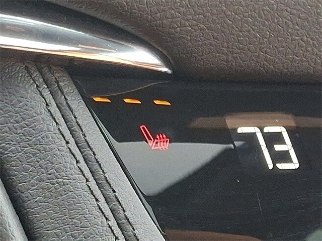 Thumbnail: 2025 Cadillac XT5 - 25