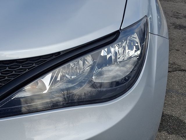 Thumbnail: 2023 Chrysler Voyager - 9