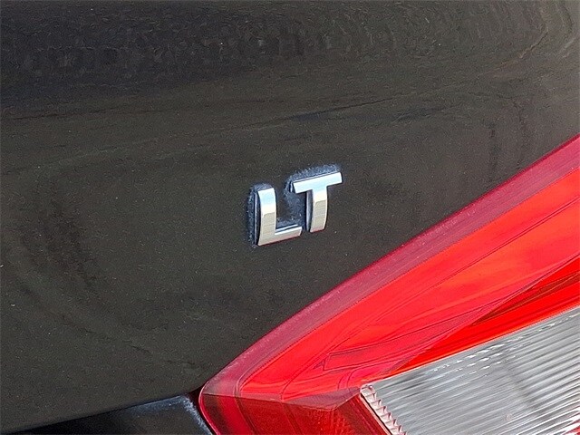 Thumbnail: 2016 Chevrolet Cruze - 32