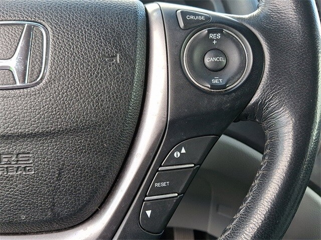 Thumbnail: 2016 Honda Pilot - 23