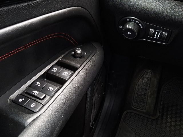 Thumbnail: 2022 Jeep Compass - 25