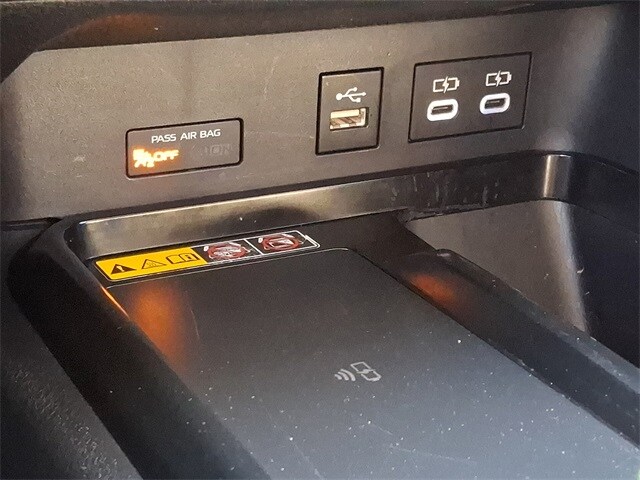 Thumbnail: 2025 Toyota Camry - 24