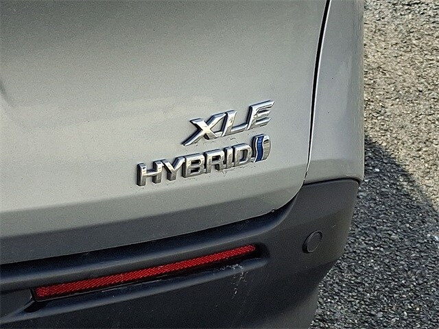 Thumbnail: 2024 Toyota Sienna - 35